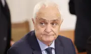         2032 .