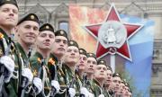 Войските на Русия се обърнаха към вярата след десетилетия атеизъм