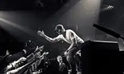   30 000       
