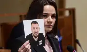 Беларуският опозиционер Сергей Тихановски беше освободен от затвора