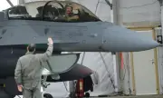 Бил ли е съкратен пакетът за поддръжка на F-16 заради високата цена на изтребителя