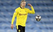 Барселона с бомбастична оферта за Холанд