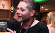 Футболна легенда с шокираща изповед: Биех жена си, пиех и се събуждах под мостове