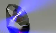Диамантен оптичен диск съхранява записана информация за милиони години