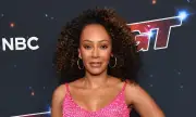 Мел Би от Spice Girls се омъжи на разкошна церемония без бившите ѝ колежки