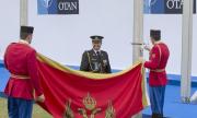 Флагът на Черна гора се развя пред централата на НАТО (СНИМКИ)