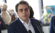 Асен Василев на преговорите по