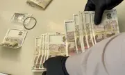 Над 100 хиляди лева са открити в дома на единия от задържаните за подкуп митничари