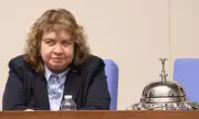 Киселова решава за референдума на Радев