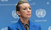 Мъж, интервюиращ Мария Захарова, припадна в ефир