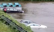 Бедствие с пострадали в Санкт Петербург! Северната столица на Русия е под вода през юли за първи път от 160 години ВИДЕО