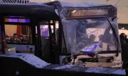 Двама загинали и най-малко 10 ранени при сблъсък между автобус и влак в Русия
