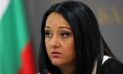 Лиляна Павлова: Не трябва да управляваме напук