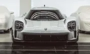 ������ Porsche �������� ������ ��� �������� � �������� �����