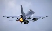 ������ ����������� �������� ���: ��������� F-16 ����� ����� ��-35