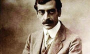 Показват пистолета, с който се е простреляла Лора