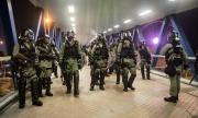 Полицай простреля протестиращ в Хонконг