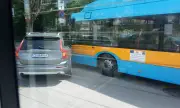 Катастрофа между кола и тролей в София
