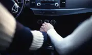 Двойка загина, докато прави секс в колата си