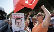 Осъдиха кмета на Истанбул на 1 година и 8 месеца затвор