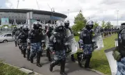 Русия: премии за полицаите, ако изпратят задържани на война