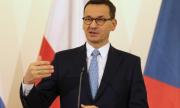 Макрон не усеща дъха на руската мечка