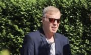 Ситуацията в Левски е меко казано тревожна: Сираков финтира футболистите
