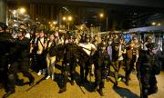 Китай не се огъва пред протестиращите