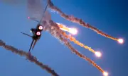 Израел нанесе удари по Техеран, блокирани са пътищата до ядрения обект Фордо