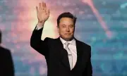 40-годишен кениец твърди, че е син на Илон Мъск (СНИМКА)