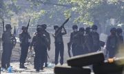 Застреляха двама протестиращи срещу военната хунта, банките затвориха
