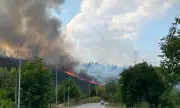Голям пожар бушува в землището на ямболското село Стефан Караджово