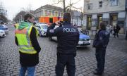 Обезвредиха бомба на коледен базар в Германия