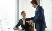Искате по-висока заплата? Ето 5 сигурни знака, че е време да преговаряте