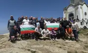 Депутати от “Възраждане” изкачиха връх Каймакчалан за единадесетата година от създаването на партията