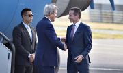 Джон Кери на посещение в Европа