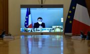 Президент излиза от изолация