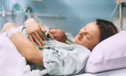 20-годишна роди 17 часа, след като разбра, че е бременна (ВИДЕО)