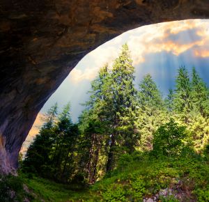 Познайте в коя планина е пещерата